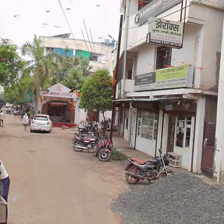 Hotel Mayur Restaurant Chandrapur Ngoại thất bức ảnh