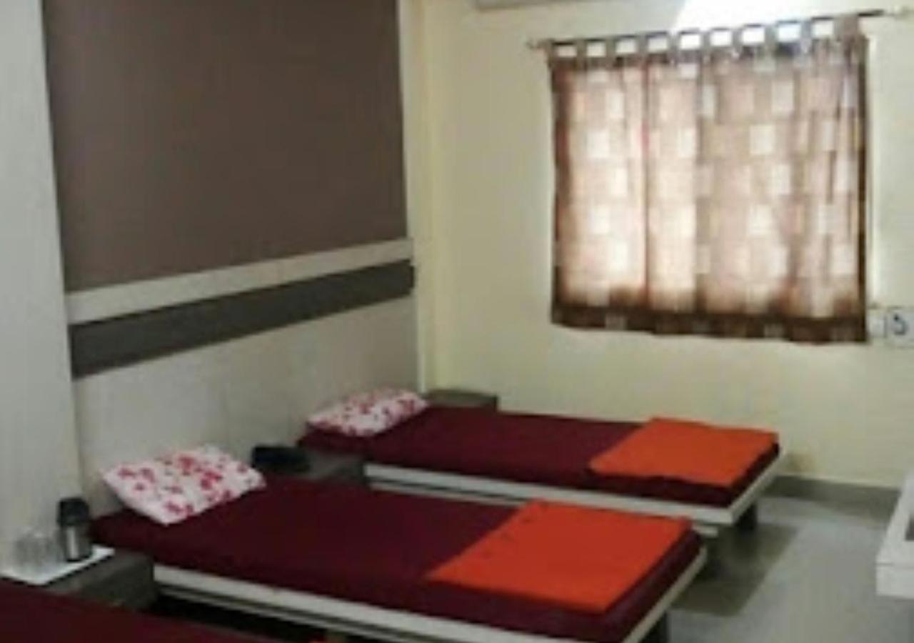 Hotel Mayur Restaurant Chandrapur Ngoại thất bức ảnh