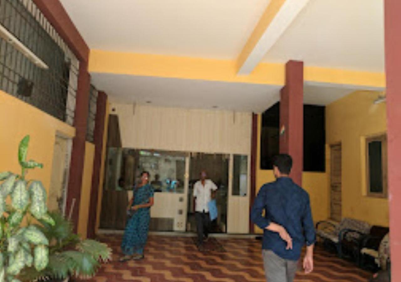 Hotel Mayur Restaurant Chandrapur Ngoại thất bức ảnh