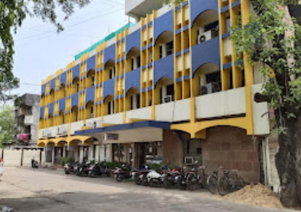 Hotel Mayur Restaurant Chandrapur Ngoại thất bức ảnh